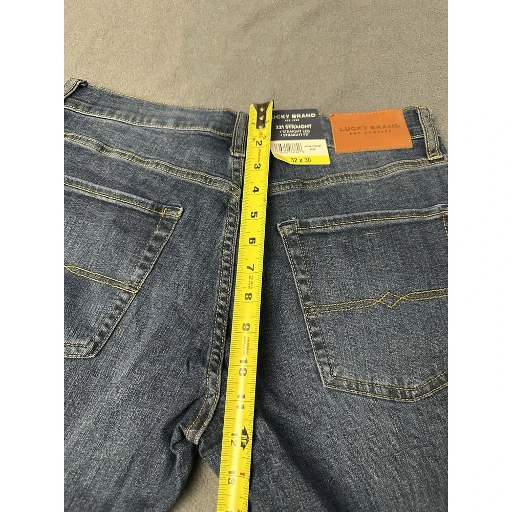 Lucky Brand Blue Jeans Men's Size 32x30 221 Straight Fit